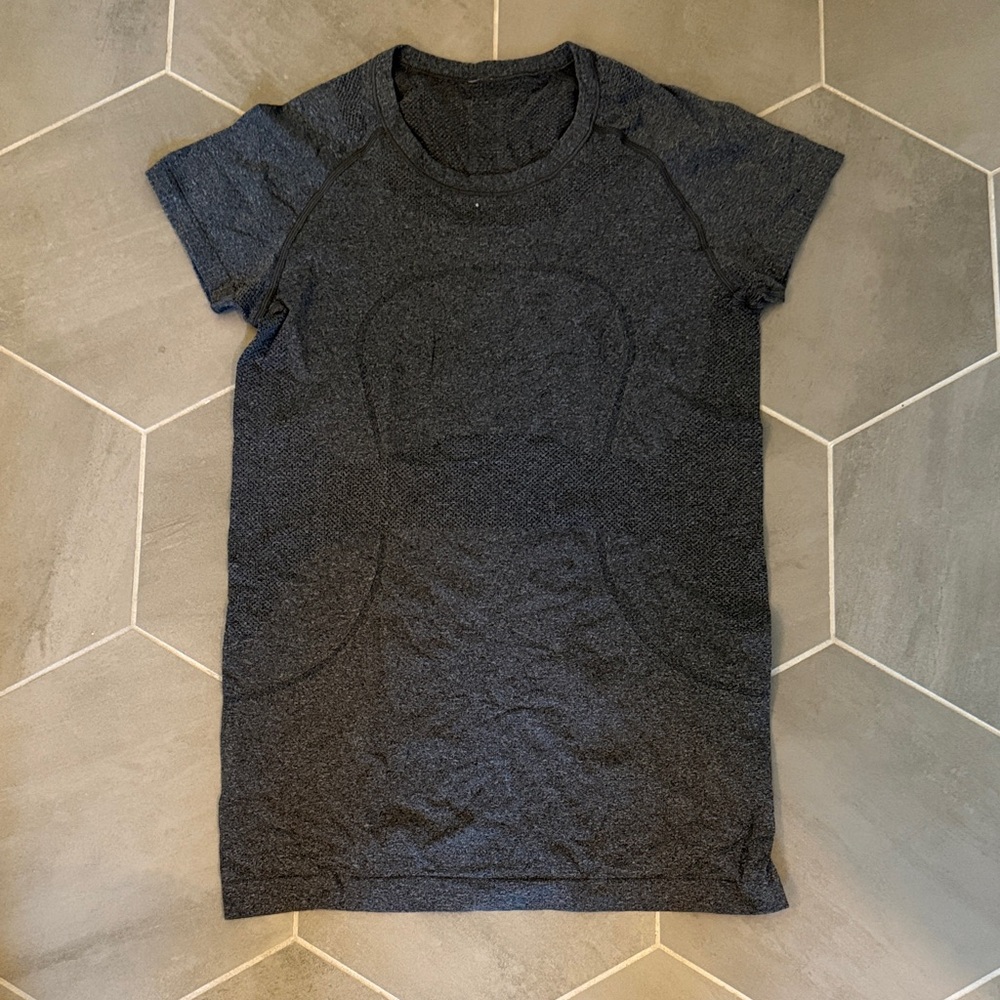 Lululemon swiftly tech Dark Gray Short Sleeve Athletic Shirt 8